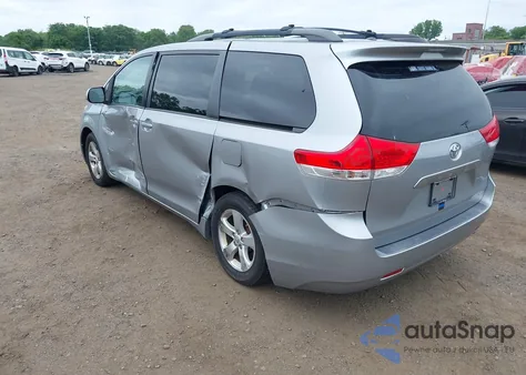 2014 Toyota Sienna Le V6 8 Passenger из США, поврежденный, VIN 5TDKK3DC7ES468739